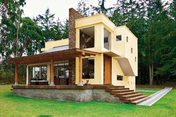 Sau bão, sơn chống thấm được quan tâm