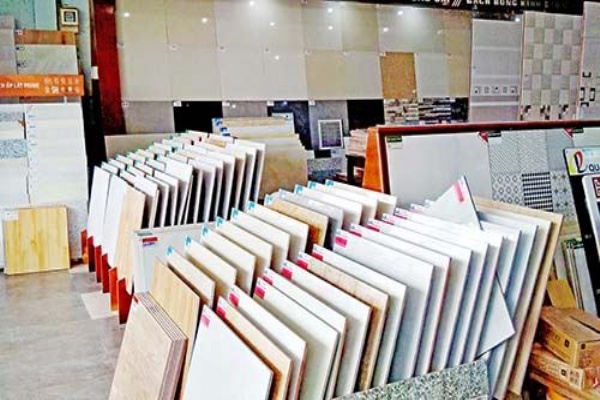Cuộc chiến gay cấn tranh giành thị phần giữa gạch và gỗ ốp lát