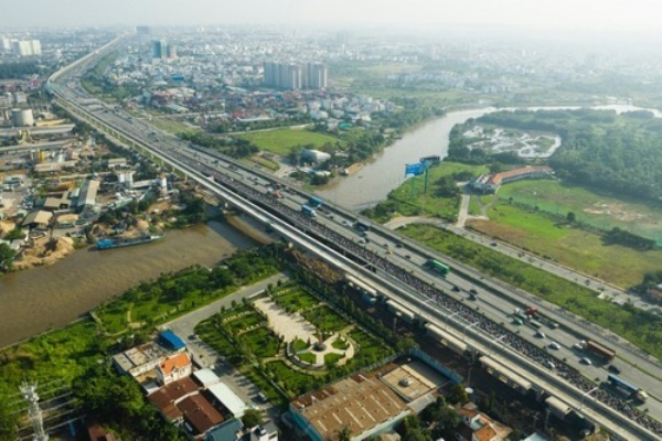 Giá nhà đất có thể giảm cục bộ