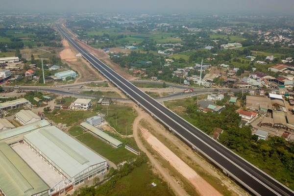 Vì sao bất động sản công nghiệp khó chuyển mình?