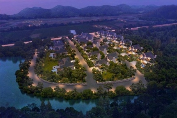 Lucky Hill
