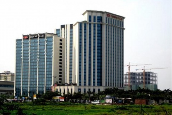 Crown Plaza Complex