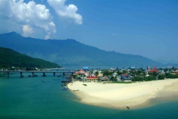 Khu phức hợp Chân Mây-Lăng Cô