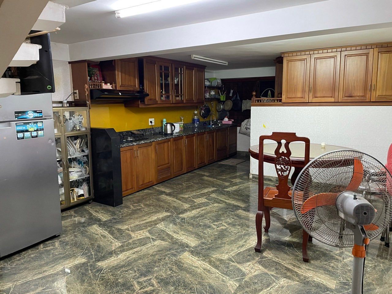 Cho thuê nguyên căn nhà mặt tiền chợ Nhị Thiên Đường, Q8. Thuận lợi kinh doanh, văn phòng, gia đình