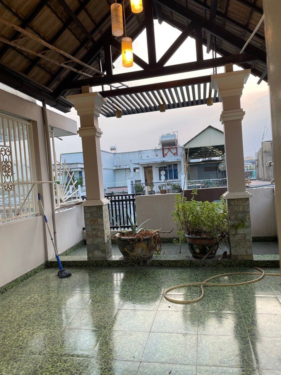 Cho thuê nguyên căn nhà mặt tiền chợ Nhị Thiên Đường, Q8. Thuận lợi kinh doanh, văn phòng, gia đình
