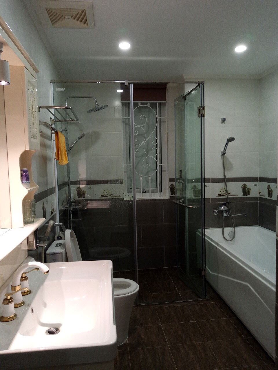 CẦN CHUYỂN NHƯỢNG BIỆT THỰ TẠI CƯ YÊN, LƯƠNG SƠN, HÒA BÌNH