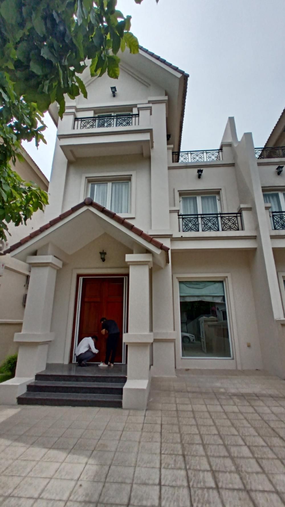CHO THUÊ BIỆT THỰ VINHOMES RIVERSIDE TẠI KHU HOA SỮA LONG BIÊN