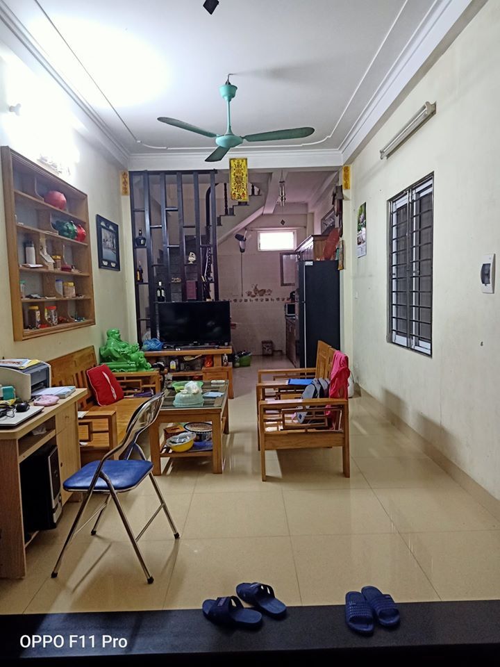 Chính chủ cần bán gấp nhà tại Trích Sài, 150m ra Hồ Tây LH 0975295553