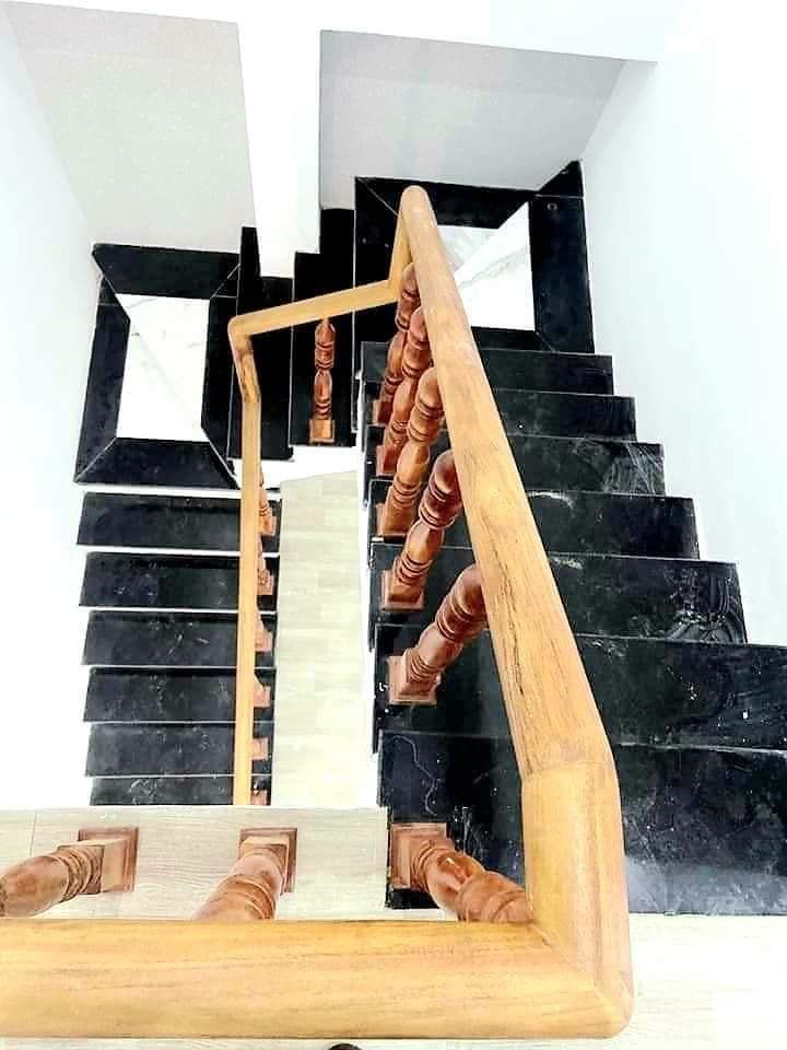 BÁN NHÀ MỚI ĐẸP 100% TRỆT 1 LẦU HẺM 5 ĐƯỜNG VÕ TÁNH. GIÁ DƯỚI 2 TỶ