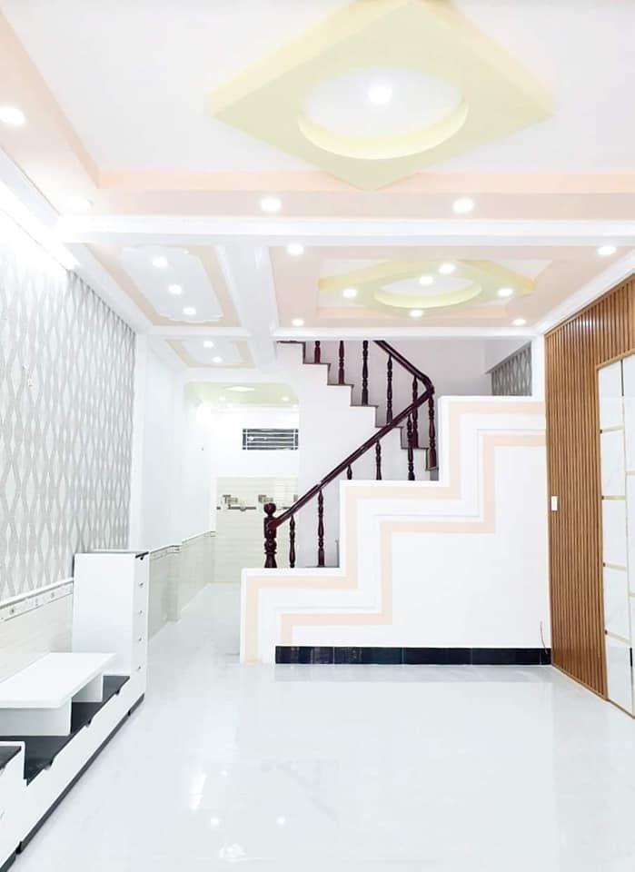 BÁN NHÀ LẦU ĐÚC MỚI ĐẸP, 3 PHÒNG NGỦ RỘNG RÃI. HẺM 7A-9 NGUYỄN VĂN LINH