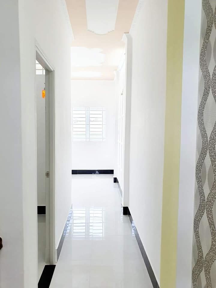 BÁN NHÀ LẦU ĐÚC MỚI ĐẸP, 3 PHÒNG NGỦ RỘNG RÃI. HẺM 7A-9 NGUYỄN VĂN LINH