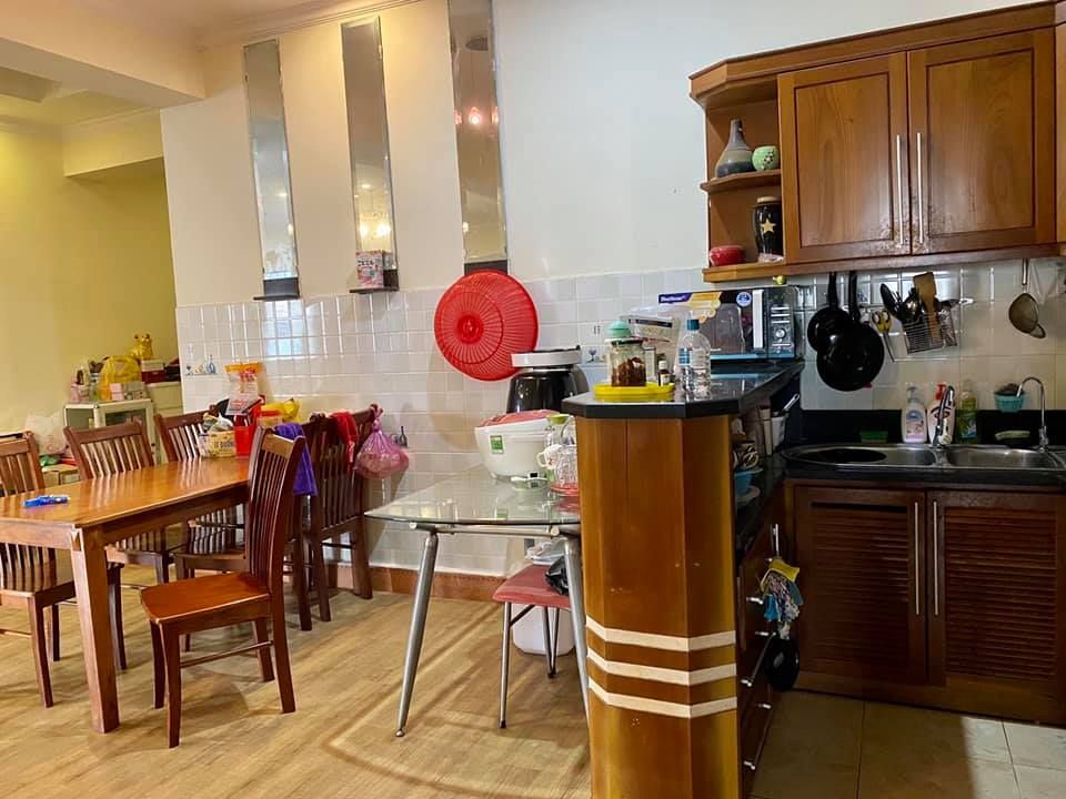 Tôi cần bán căn chung cư cũ 129.9m với 3pn . Vị trí tại toà An Sinh khu Mỹ Đình 1