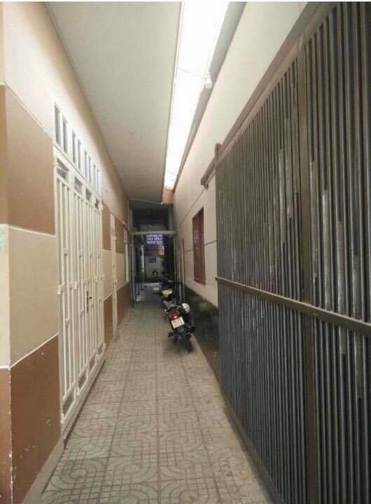 Bán căn hộ dịch vụ đang cho thuê. Dãy trọ mặt tiền đường chợ việt kiều