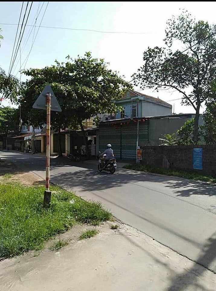 Em đang cần bán 363m đất tại thôn Thắng Trí- Minh Trí- Sóc Sơn giá 3,6 tr