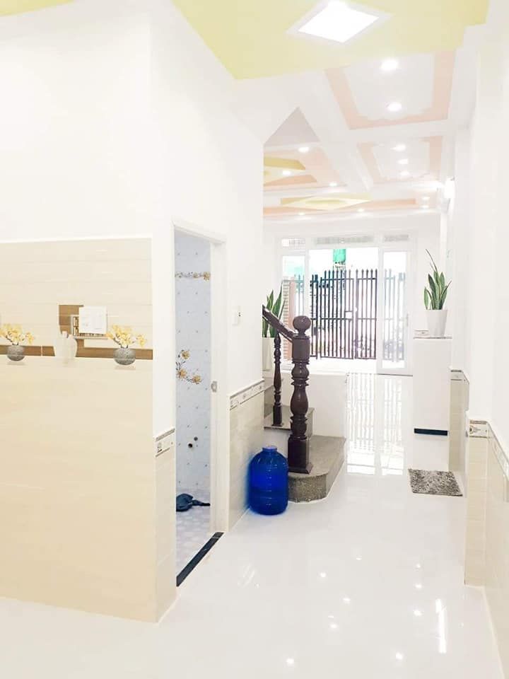 BÁN NHÀ LẦU ĐÚC MỚI ĐẸP, 3 PHÒNG NGỦ RỘNG RÃI. HẺM 7A-9 NGUYỄN VĂN LINH