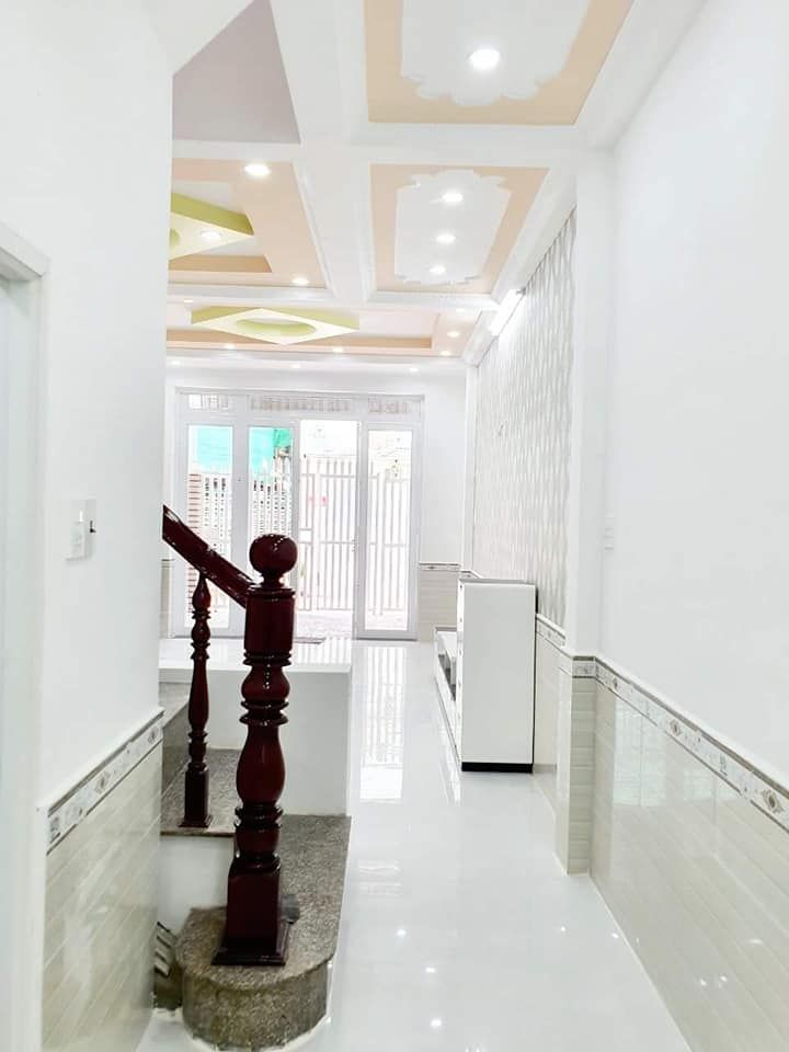 BÁN NHÀ LẦU ĐÚC MỚI ĐẸP, 3 PHÒNG NGỦ RỘNG RÃI. HẺM 7A-9 NGUYỄN VĂN LINH