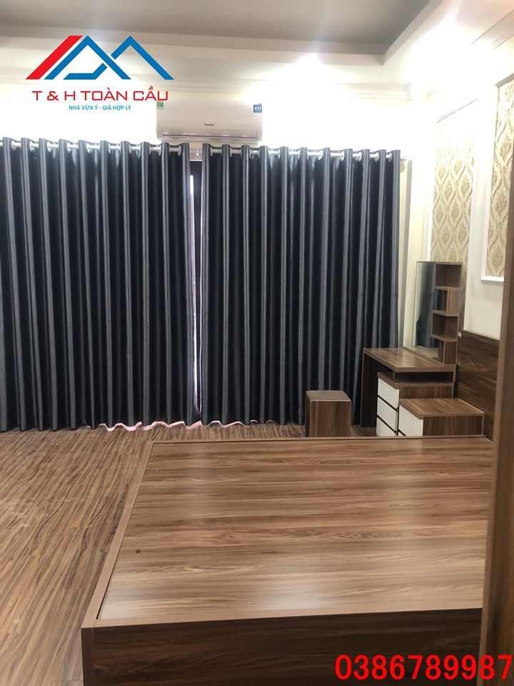 BÁN NHÀ TẠI PHƯƠNG CANH,QUẬN NAM TỪ LIÊM GIAO THÔNG THUẬN TIỆN ĐI LẠI , 5P ĐÃ TỚI BẾN XE MỸ ĐÌNH
