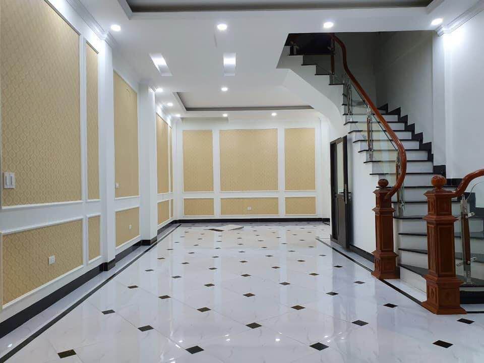 NHÀ MỚI 5 TẦNG THIẾT KẾ TÂN CỔ ĐIỂN- NỘI THẤT VIP - BẢO HÀNH TRỌN ĐỜI - TRUNG TÂM CẦU GIẤY