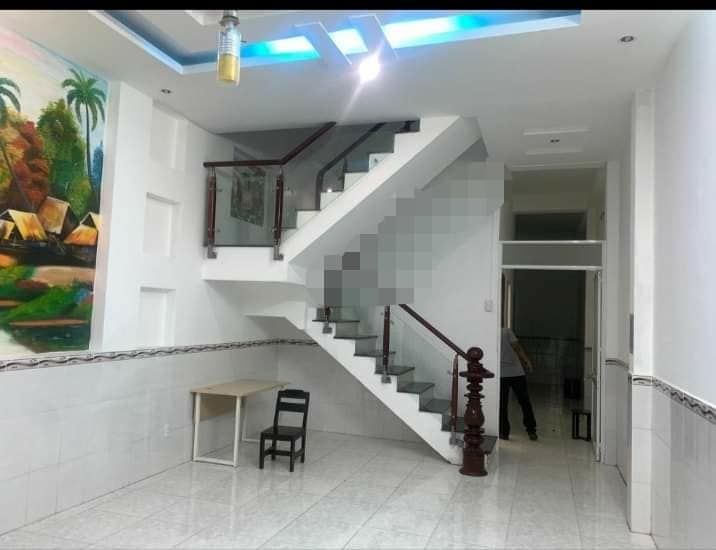 Cho thuê nhà Mã Lò, HXH Bình Tân.Diện tích: 4.5x17 trêt lầu sân thượng, hẻm 6m. 6pn, 4 tolet