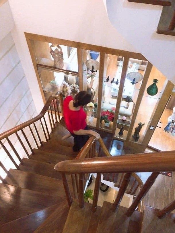 Bán nhà Ngã Tư Sở - gần Royal City, 6 Tầng GARA ô tô 7 chỗ vào nhà, Nhỉnh 5 tỷ.