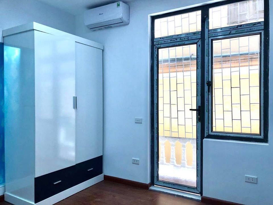 Siêu hiếm - Chỉ 2 tỷ có nhà Lê Văn Lương - 28m2*4T - Vị trí trung tâm - Gần phố.
