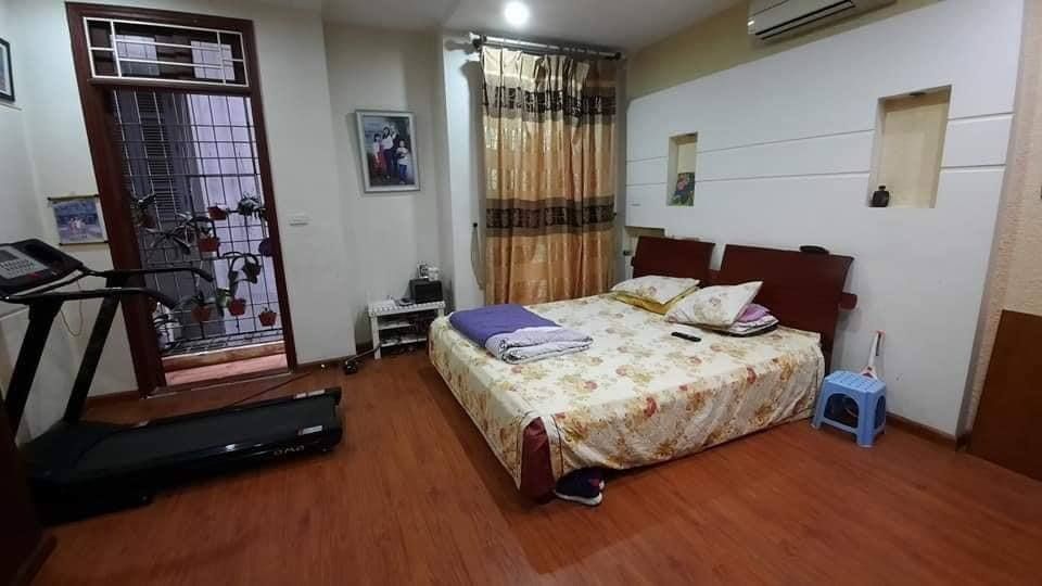Gần ĐH Y Hà Nội - 36m2, gần phố, ngõ ~ 3m, thông tứ tung, chưa đến 3.25 tỷ.