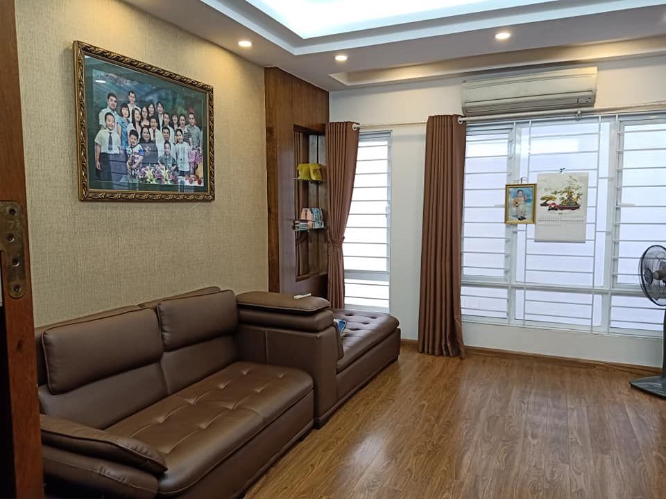 NHÀ ĐỘI CẤN BA ĐÌNH| CÒN MỚI GIÁ RẺ Ở NGAY| Ô TÔ ĐỖ 100TR/M2| LH:0912288365.