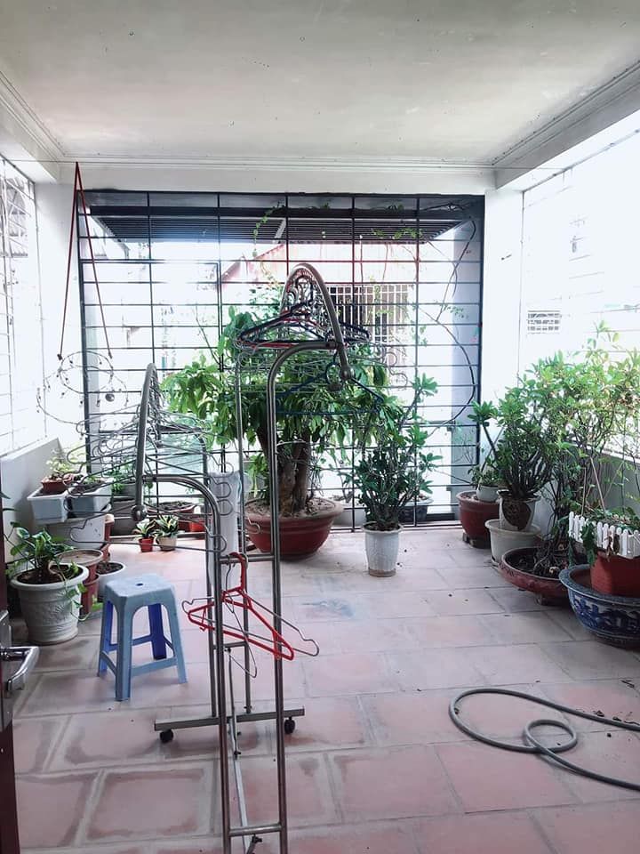 Gia đình chuyển sang Đức định cư bán nhà xây ở như biệt phủ Hoàng Mai