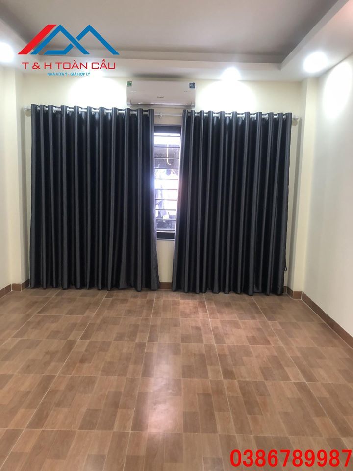 BÁN NHÀ TẠI PHƯƠNG CANH,QUẬN NAM TỪ LIÊM GIAO THÔNG THUẬN TIỆN ĐI LẠI , 5P ĐÃ TỚI BẾN XE MỸ ĐÌNH