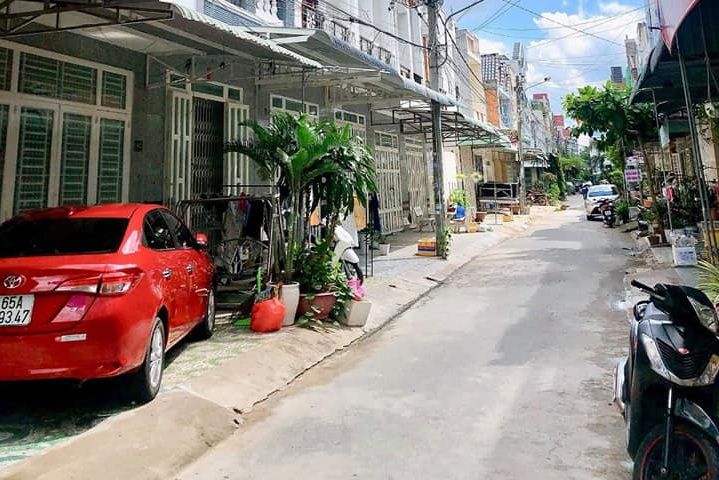 BÁN NHÀ MỚI XÂY 1 TRỆT 3 LẦU KDC THỚI NHỰT 1. THUẬN LỢI KINH DOANH, CÁCH CHỢ AN KHÁNH 20M