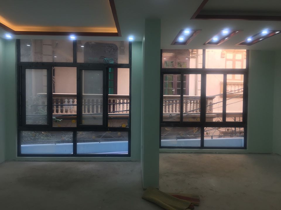 Bán nhà Khương Trung, Thanh Xuân, 60m xây 5 tầng có cầu thang máy, ô tô vào nhà