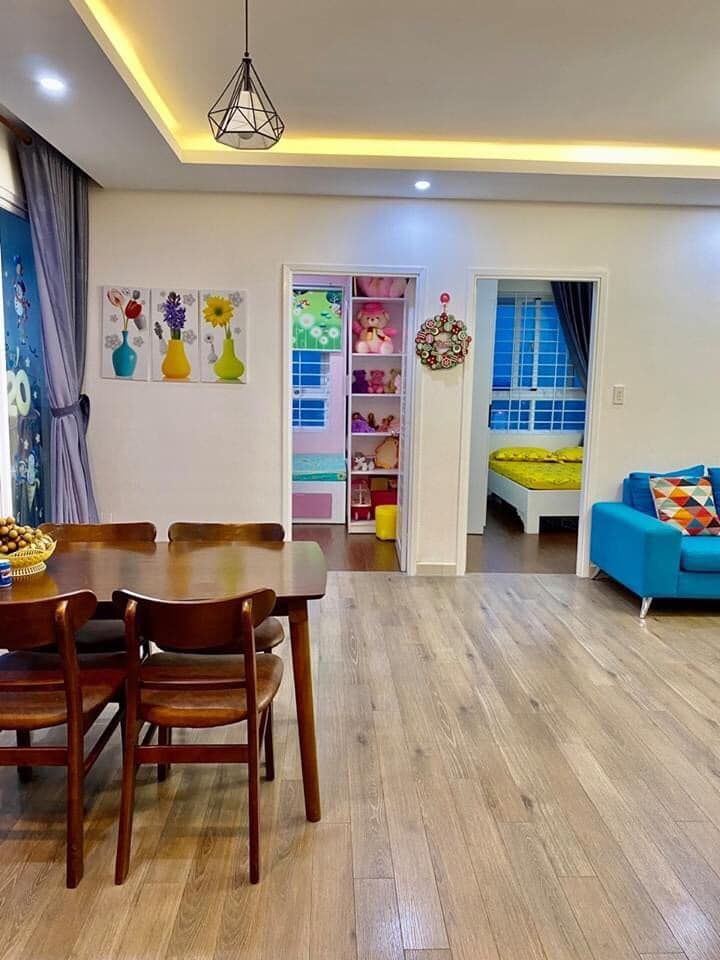 Cần bán gấp căn hộ Vũng Tàu Plaza, căn góc tầng cao đt 65,2 m 2p ngủ.