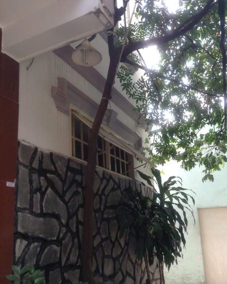 Bán gắp nhà 1 trệt 1 lầu diện tích 7m60 * 7m60 sổ hồng chín chủ giá 3ty350