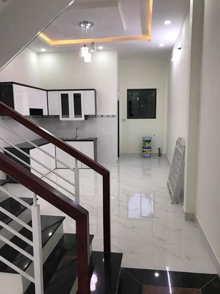 Gần chợ Bình Chánh cách chợ 2km 930 triệu 4×16 1 trệt 1 lầu , 2 phòng ngủ và 2 WC