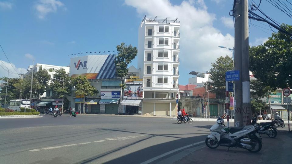 Bán nhà mặt tiền Lê Hồng Phong – Nguyễn Đức Cảnh.74.5 m2 7 tỷ