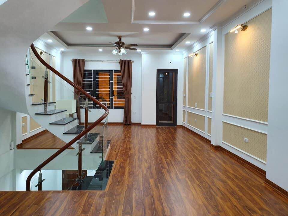 NHÀ MỚI 5 TẦNG THIẾT KẾ TÂN CỔ ĐIỂN- NỘI THẤT VIP - BẢO HÀNH TRỌN ĐỜI - TRUNG TÂM CẦU GIẤY