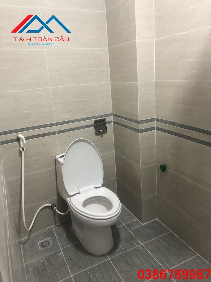 BÁN NHÀ TẠI PHƯƠNG CANH,QUẬN NAM TỪ LIÊM GIAO THÔNG THUẬN TIỆN ĐI LẠI , 5P ĐÃ TỚI BẾN XE MỸ ĐÌNH