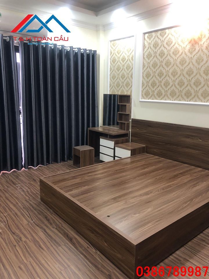 BÁN NHÀ TẠI PHƯƠNG CANH,QUẬN NAM TỪ LIÊM GIAO THÔNG THUẬN TIỆN ĐI LẠI , 5P ĐÃ TỚI BẾN XE MỸ ĐÌNH