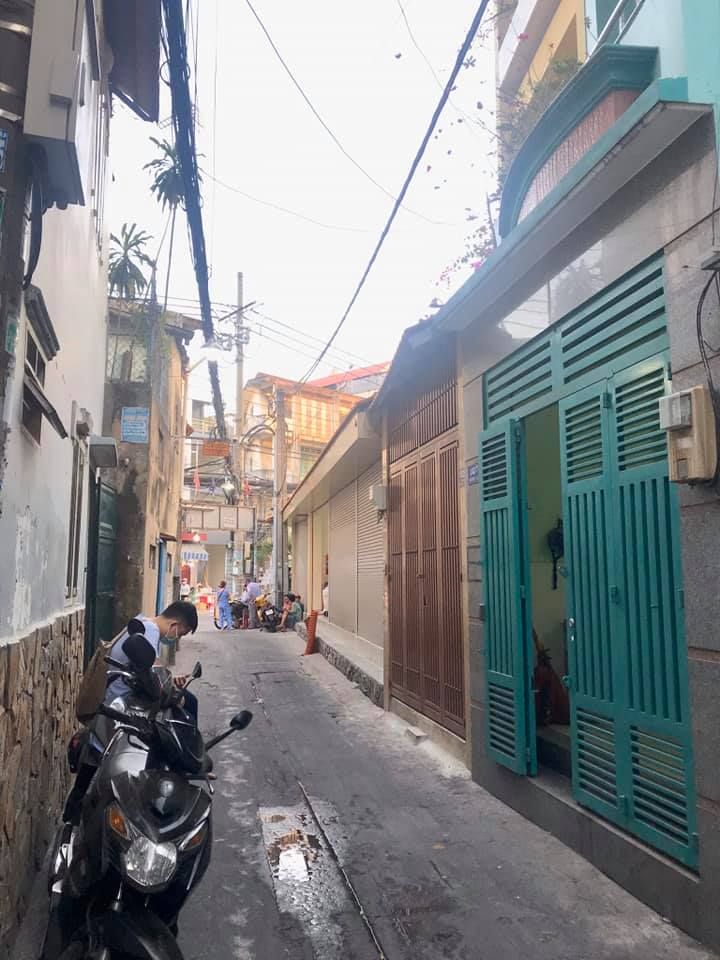 Nhà q10 tô hiến thành cho thuê 3,2x7 trệt 3 lầu. 4pn ,3 tolet.