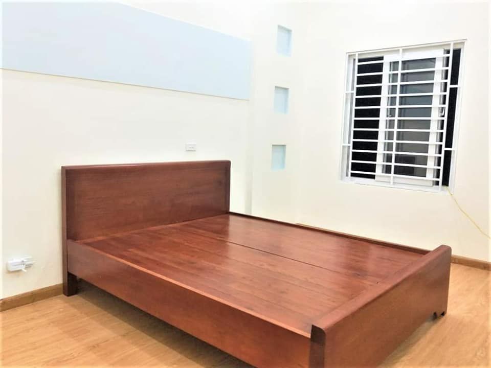 GIẢM CHÀO CÒN 2.7 TỶ CHỦ CẦN BÁN RẤT GẤP chợ Khương Trung,Thanh Xuân, sổ đỏ chính chủ.