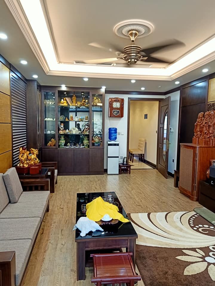NGÃ 6 Ô CHỢ DỪA - ĐỐNG ĐA. NHÀ SIÊU ĐẸP, CÁCH MP 20M. DT 45mx4 tầng, mt 4m. Giá chỉ hơn 3 tỷ.