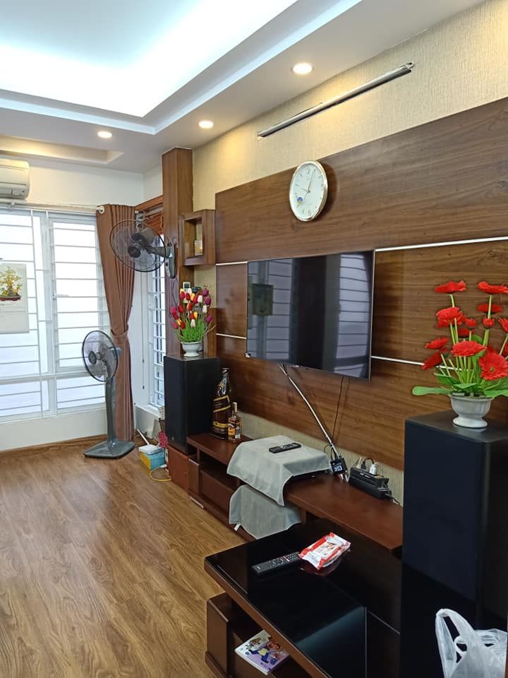 NHÀ ĐỘI CẤN BA ĐÌNH| CÒN MỚI GIÁ RẺ Ở NGAY| Ô TÔ ĐỖ 100TR/M2| LH:0912288365.
