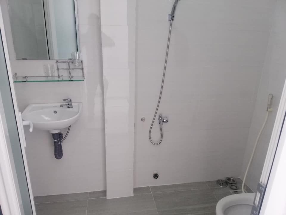 NHÀ LẦU 2 MẶT TIỀN - HẺM OTO QUAY ĐẦU - P. PHÚ TRINH - TP PHAN THIẾT