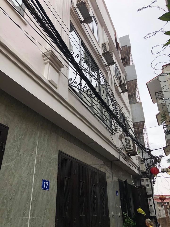 Tôi cần bán nhà Long Biên chính chủ 4 tầng, xây mới tháng 12/2019 , 1 phòng khách rộng, 2 Phòng ngủ