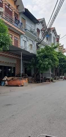 Bán gấp căn nhà cùng nội thất sịn sò tại đồng kỵ đường 8m mt 5,2m kinh doanh gì cũng được