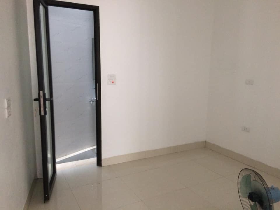 Cho thuê nhà riêng mới xây 4 tầng ngõ phố Hoàng Ngân-Cầu Giấy.