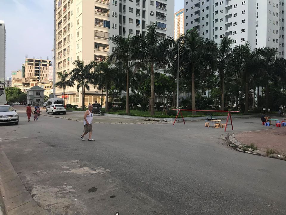 cần bán căn hộ tầng chung toà 14A2 mới nhận nhà mặt đường Nguyễn Chánh-Cầu Giấy