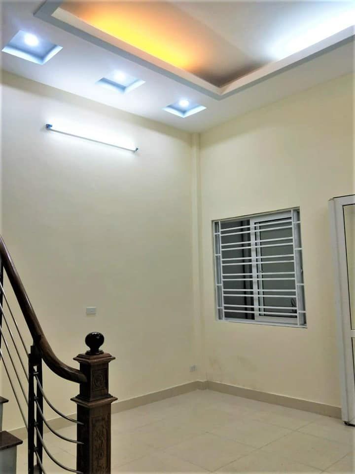 GIẢM CHÀO CÒN 2.7 TỶ CHỦ CẦN BÁN RẤT GẤP chợ Khương Trung,Thanh Xuân, sổ đỏ chính chủ.