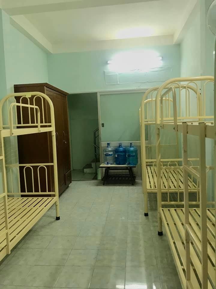 Nhà q10 tô hiến thành cho thuê 3,2x7 trệt 3 lầu. 4pn ,3 tolet.