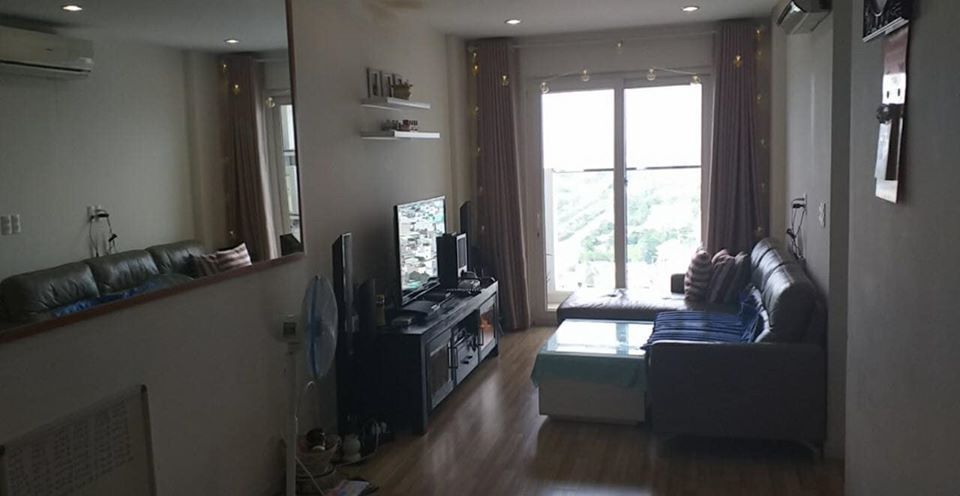Cần bán căn hộ chính chủ 2 phòng ngủ 73m2, View quận 1, tầng 19, Block B1.